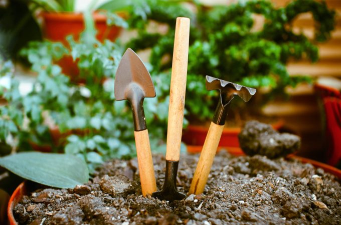 gardening tools