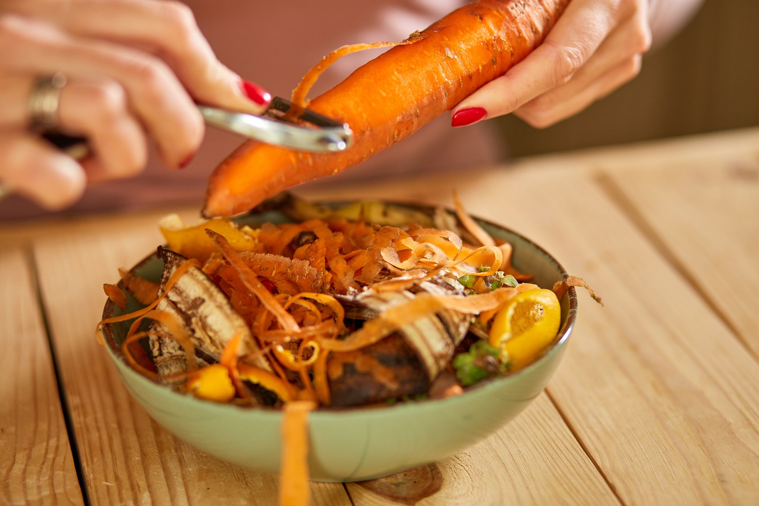 growing food from kitchen scraps